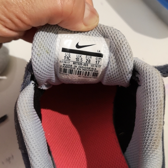 Nike MD Runner 2 Psv - boys size Eur 28 - Picture 6 of 15